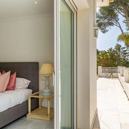 Helza Holiday home *